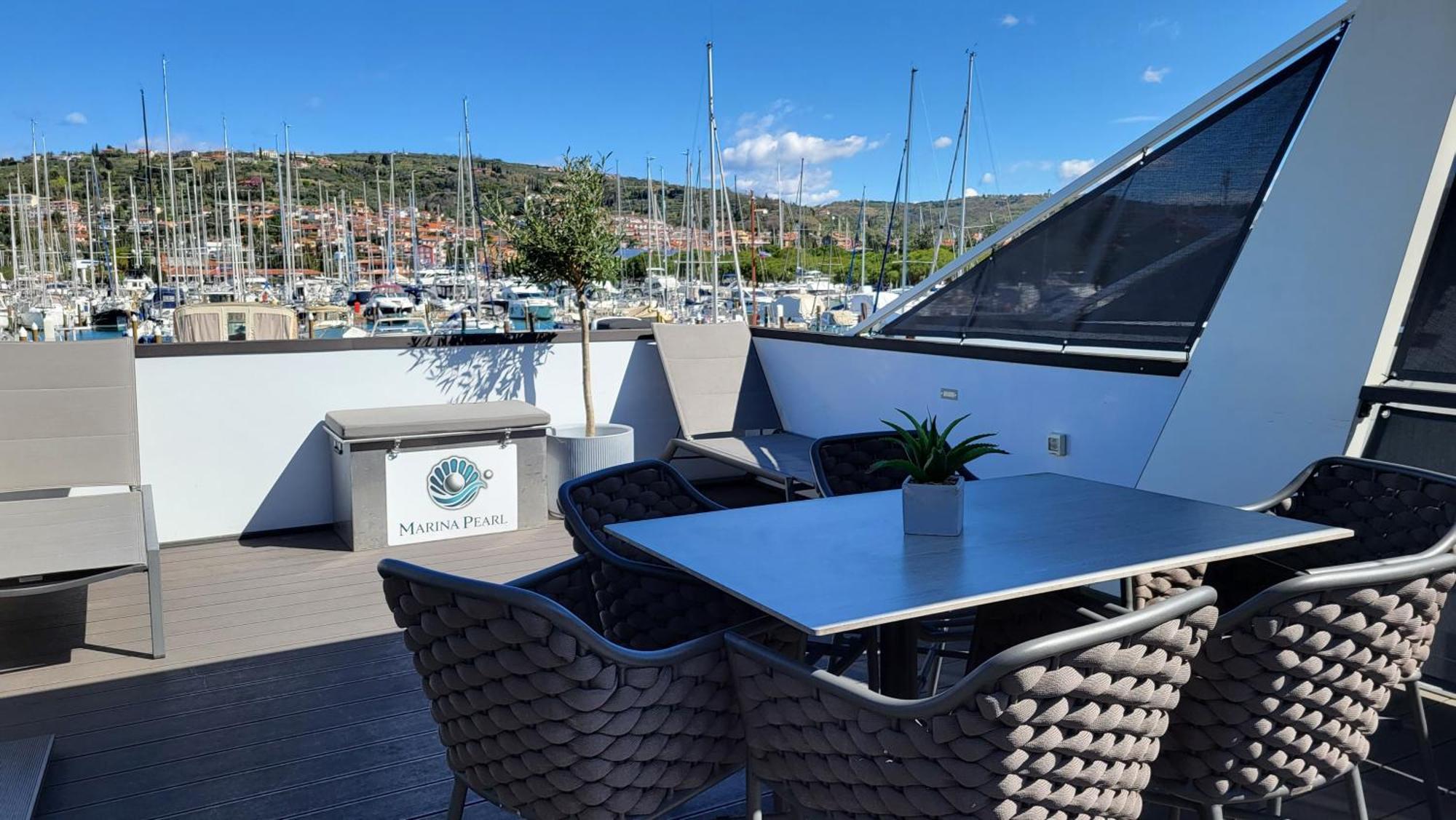 Floating House - Marina Pearl Leilighet Portorož Eksteriør bilde