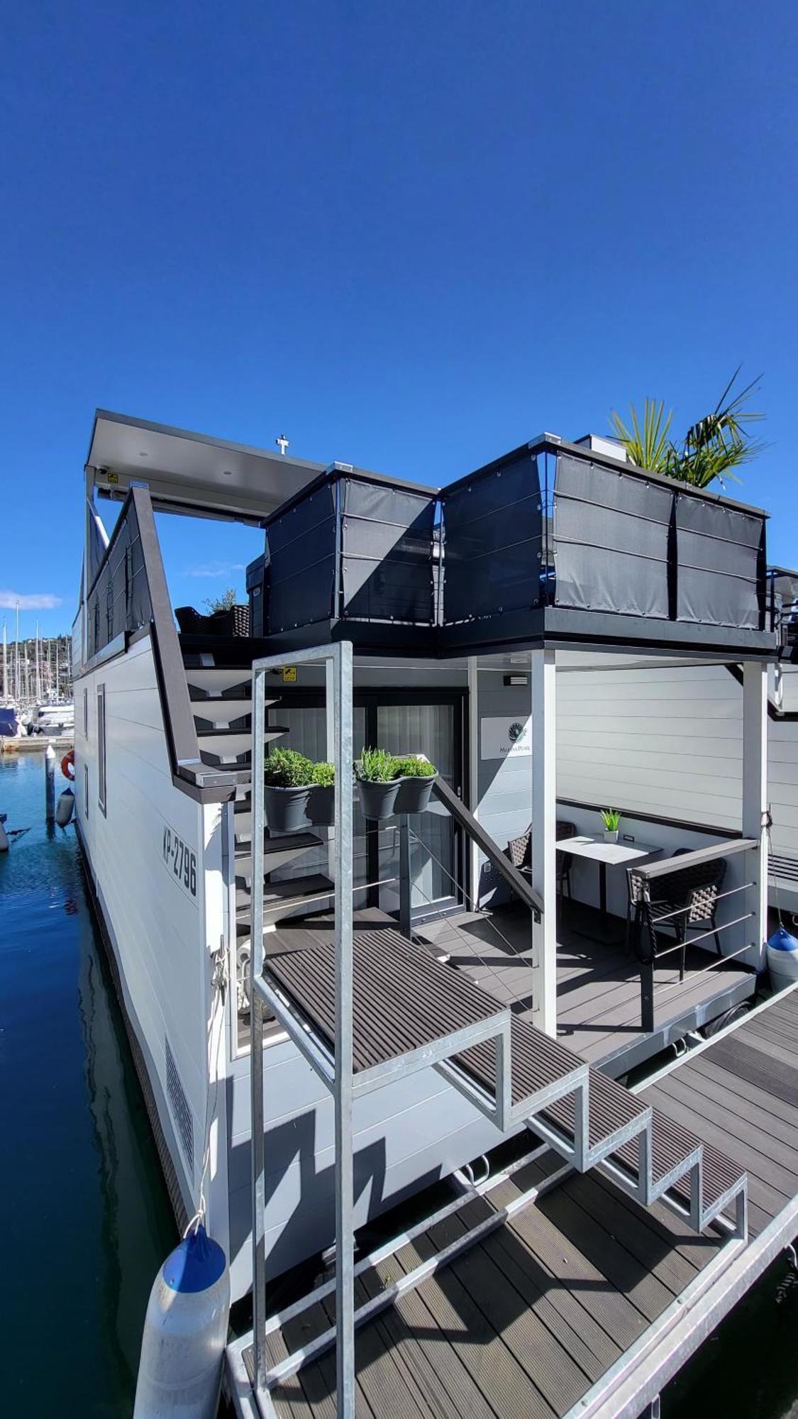 Floating House - Marina Pearl Leilighet Portorož Eksteriør bilde