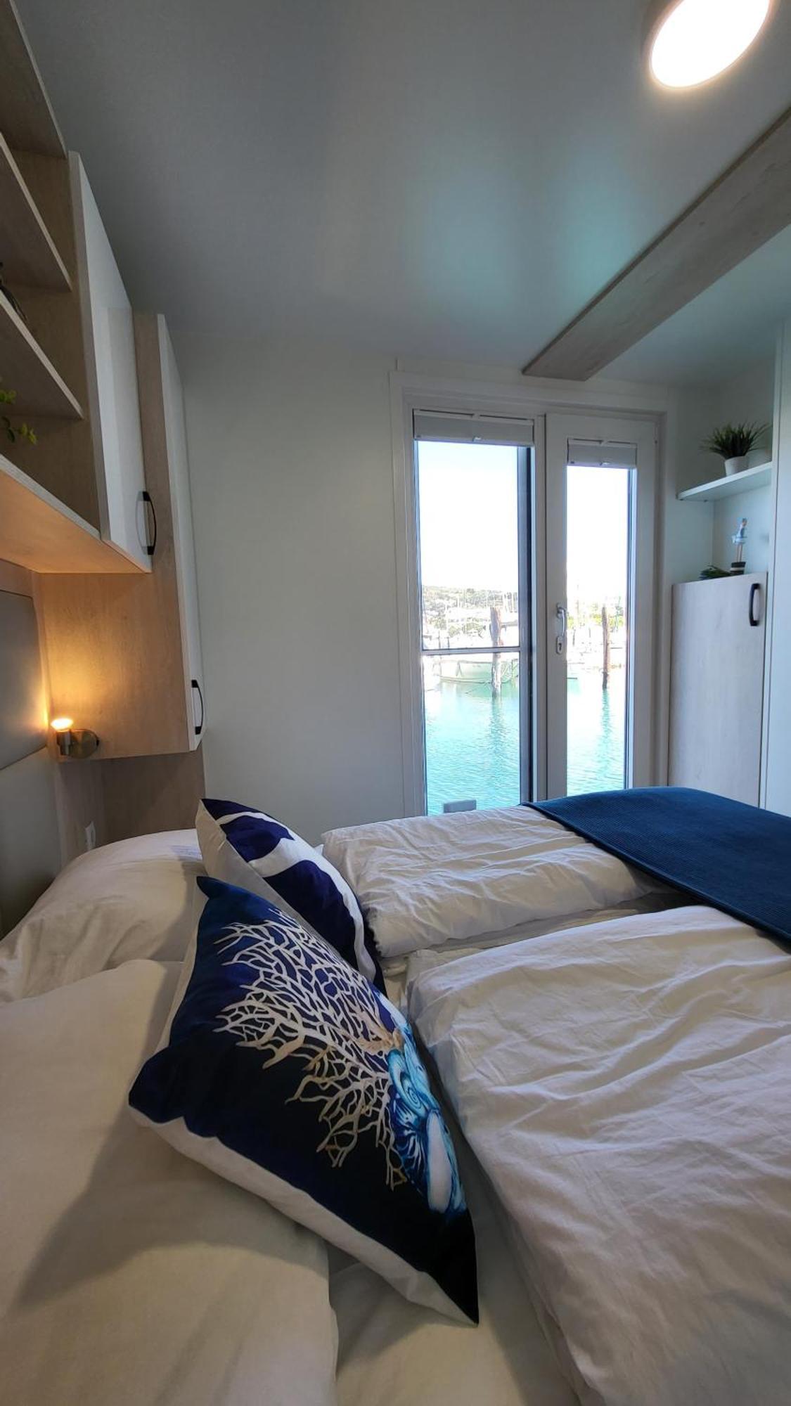 Floating House - Marina Pearl Leilighet Portorož Eksteriør bilde